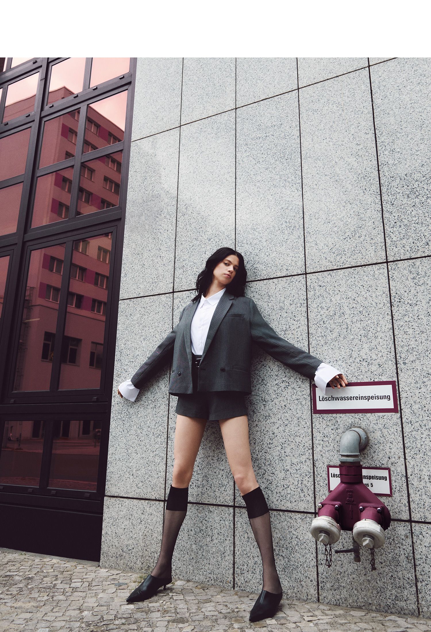 03_WOMAN_Berlin_,mobile.jpg