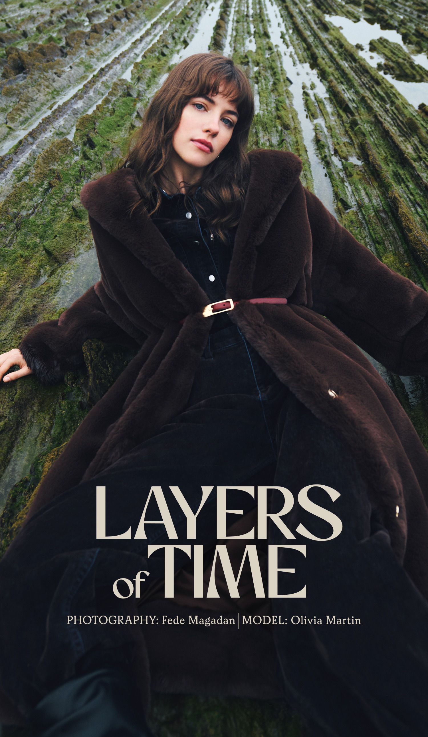 01_WOMAN_layers_time_mobile.jpg