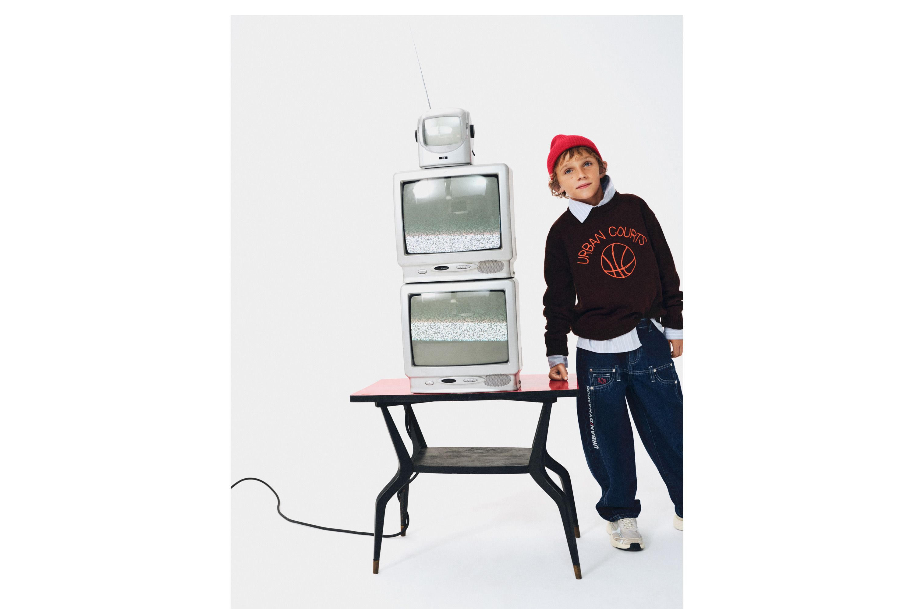 18_desktop_BTS.jpg